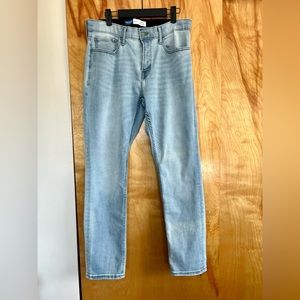 Old navy men’s 360° stretch jeans slim fit
